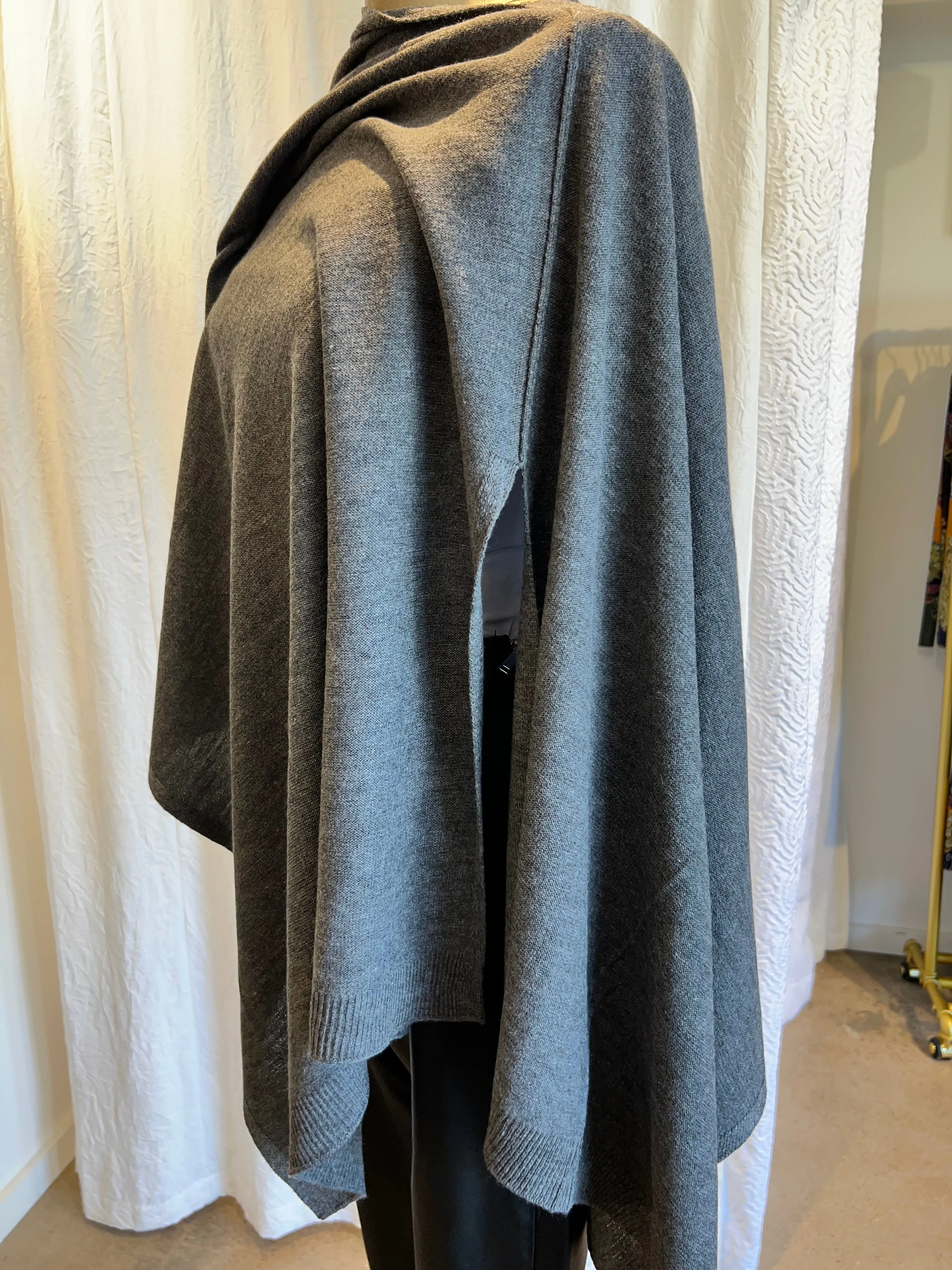 Solid Cowl Poncho - Grey